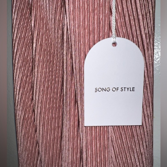 Revolve Pink Mini Dress with a Twist Neckline, Size Small - Picture 3 of 6